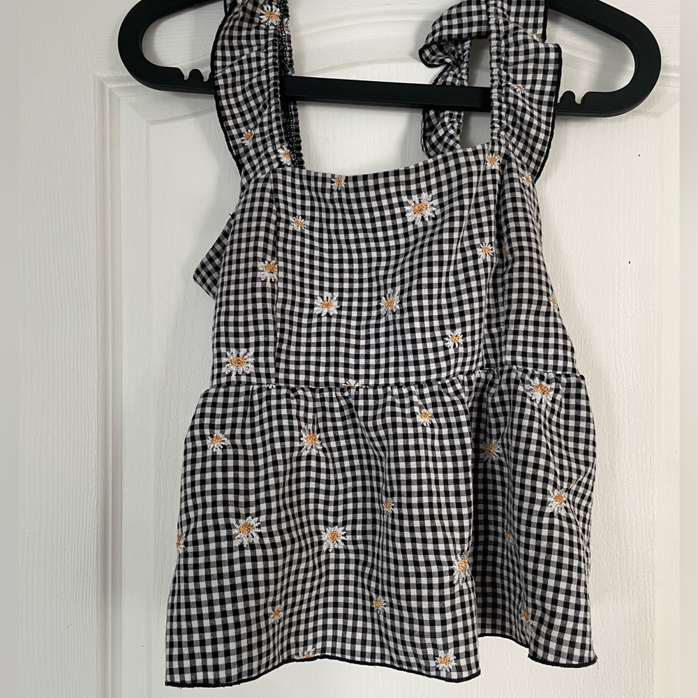 URBAN Romantics Gingham top with Floral Accents